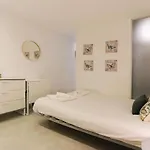 Апартаменти Bairro Alto Blue & By Homing