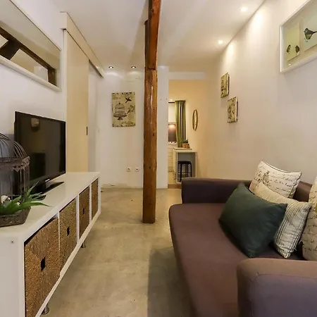 Bairro Alto Blue & By Homing Лиссабон