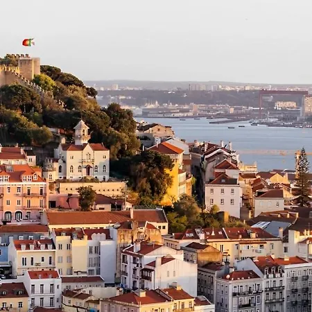 Bairro Alto Blue & By Homing Лиссабон