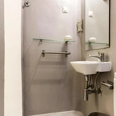 Bairro Alto Blue & By Homing Apartman